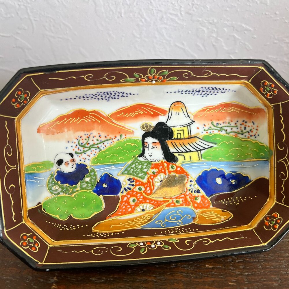 Antique Japanese Porcelain Bowl